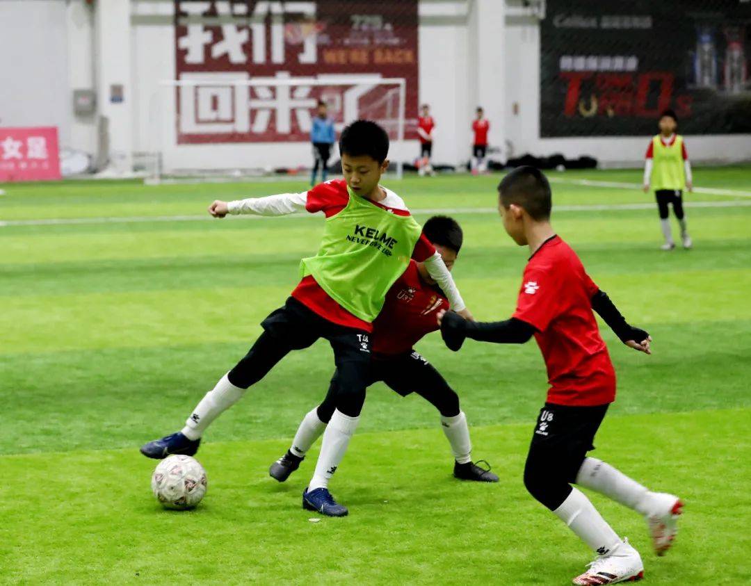 赛地聚焦——法甲清晨热度飙升,里尔豪取连胜,更衣室稳定,赛季目标并未改变的简单介绍 赛地聚焦——法甲清晨热度飙升,里尔豪取连胜,更衣室稳定,赛季目标并未改变的简单介绍