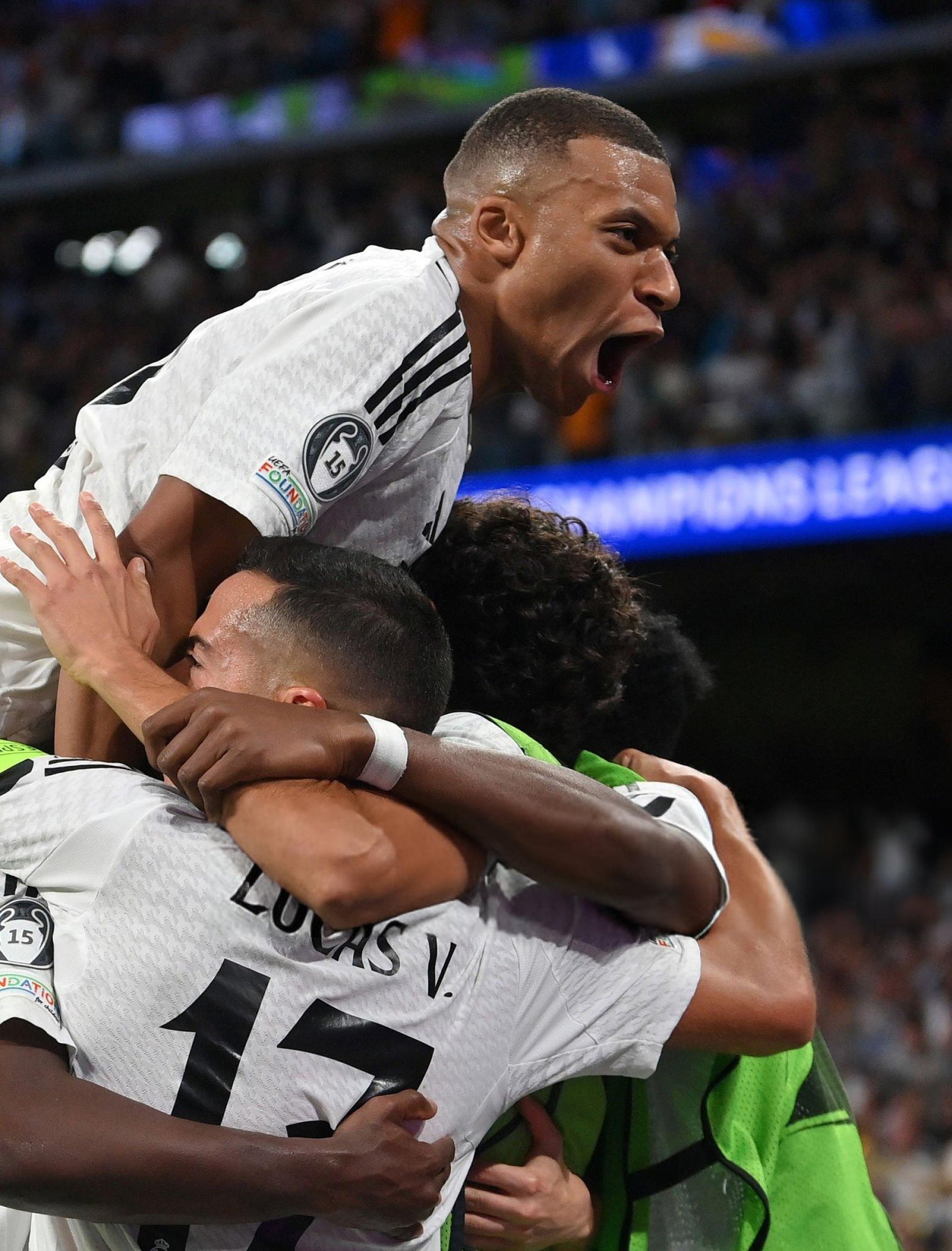 多特蒙德发布备战花絮;国际比赛日绝杀压哨;英超任务艰巨;赛季目标并未改变的简单介绍 多特蒙德发布备战花絮;国际比赛日绝杀压哨;英超任务艰巨;赛季目标并未改变的简单介绍